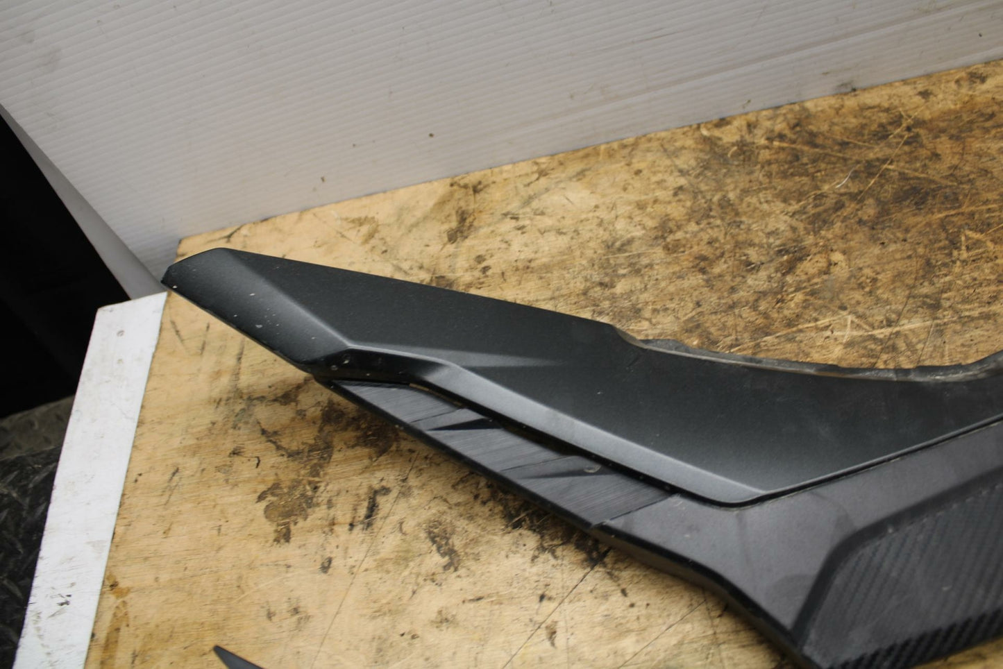 16-18 HONDA CBR500R RIGHT LEFT FRONT SIDE SEAT PANELS TRIMS COWLS BB345 