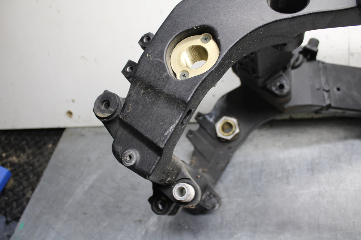 05-06 SUZUKI GSXR1000 FRAME CHASSIS BB677