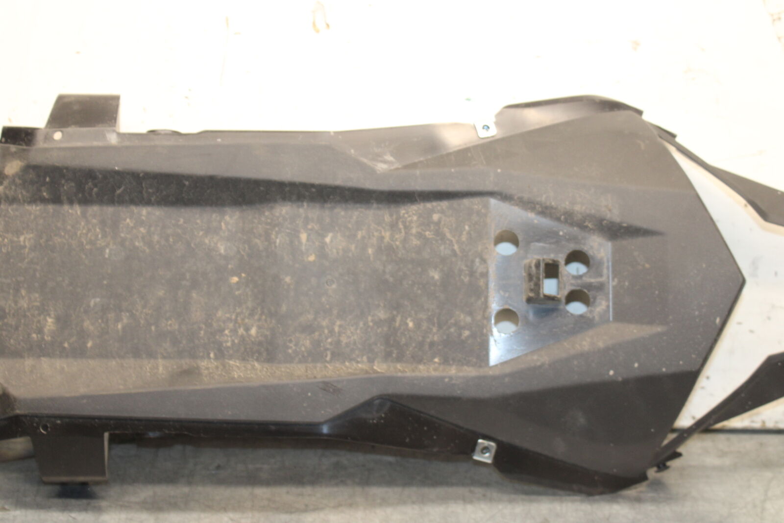 18-23 KAWASAKI NINJA 400 EX400 ABS REAR TAIL UNDERTAIL FAIRING COWL FENDER BB747