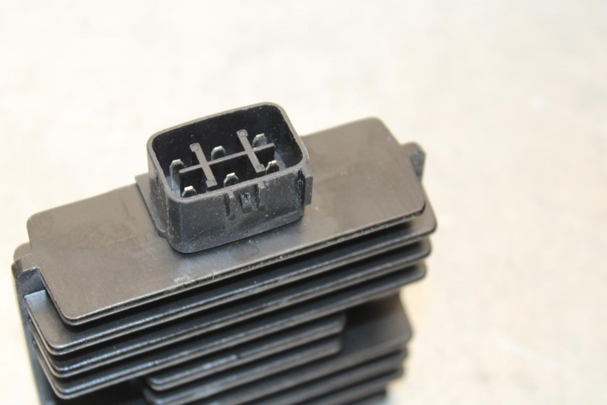 2007 Yamaha YZF R6 RECTIFIER VOLTAGE REGULATOR 4XY-81960-00-00 BB590