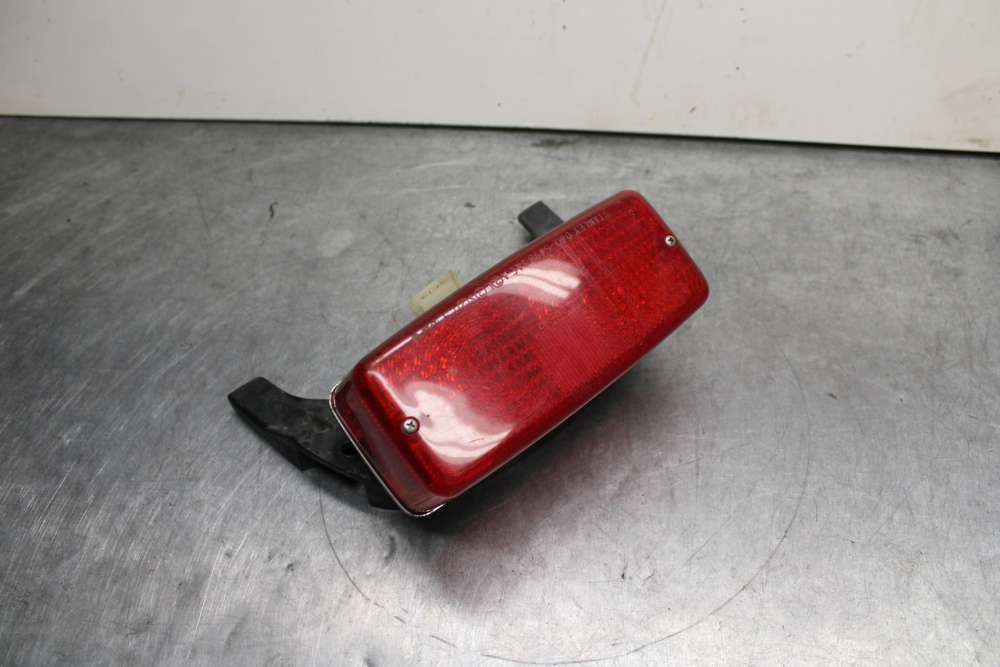 80-81 YAMAHA XS1100 SPECIAL TAILLIGHT REAR TAIL BRAKE LIGHT BB123