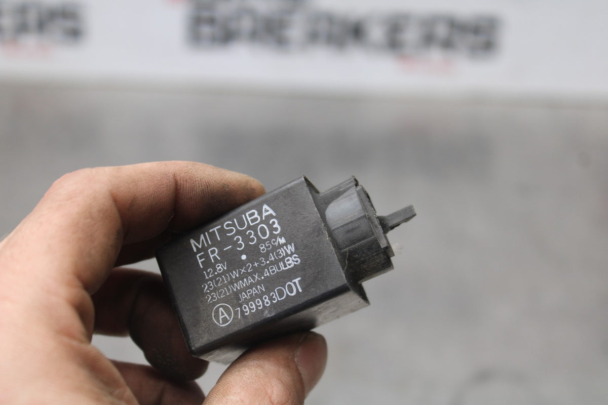 98-05 HONDA SUPER HAWK 1000 VTR1000F TURN SIGNAL BLINKER RELAY FLASHER  BB924