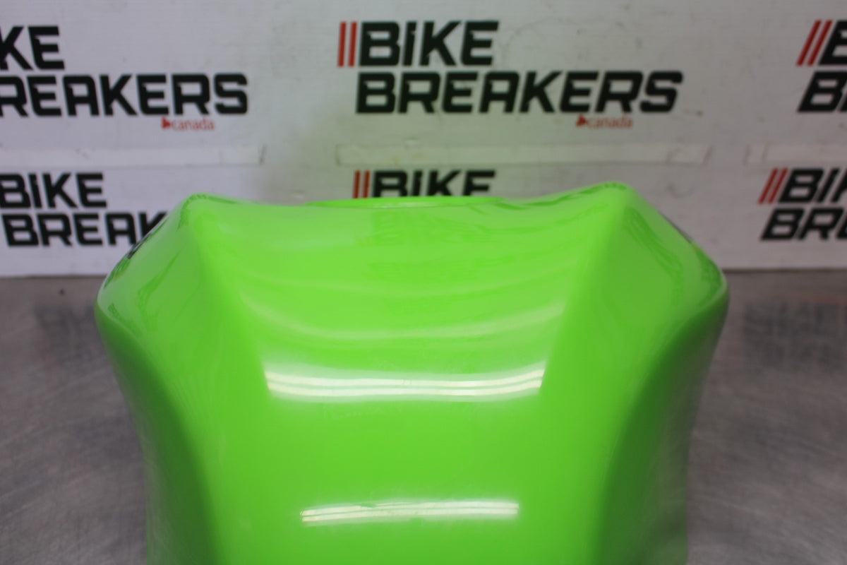 04-05 KAWASAKI NINJA ZX10R GAS TANK FUEL CELL PETROL RESERVOIR BB931