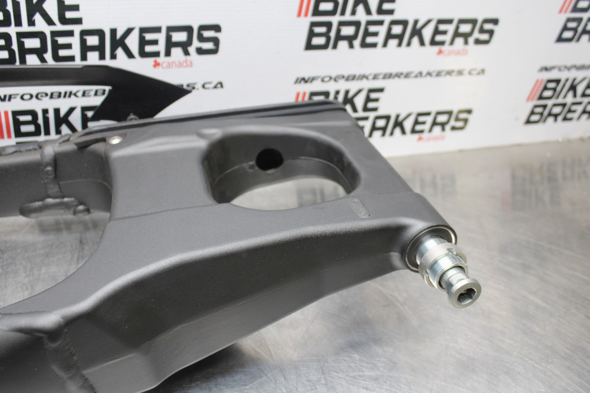 23-24 KAWASAKI NINJA ZX14R NEW!! REAR SWINGARM BACK SUSPENSION SWING ARM BB764