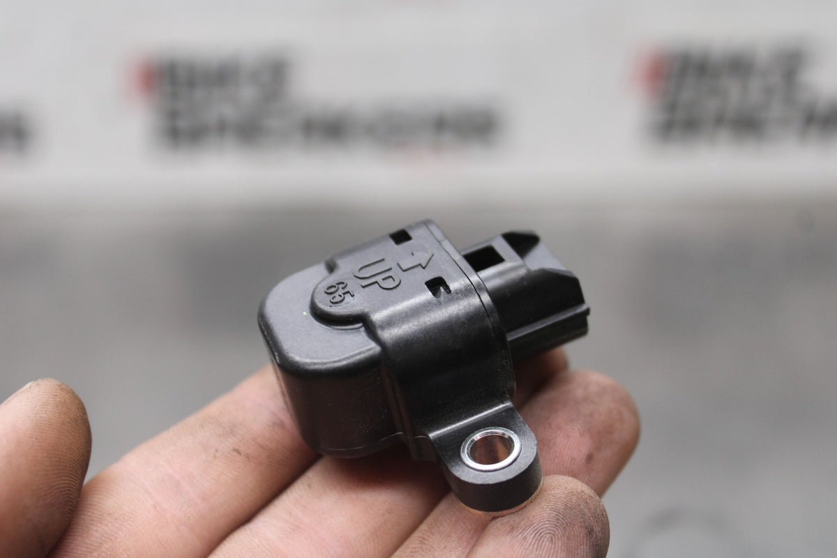 24-25 KAWASAKI NINJA ZX6R TIP OVER BANK ANGLE CRASH SENSOR SWITCH BB939