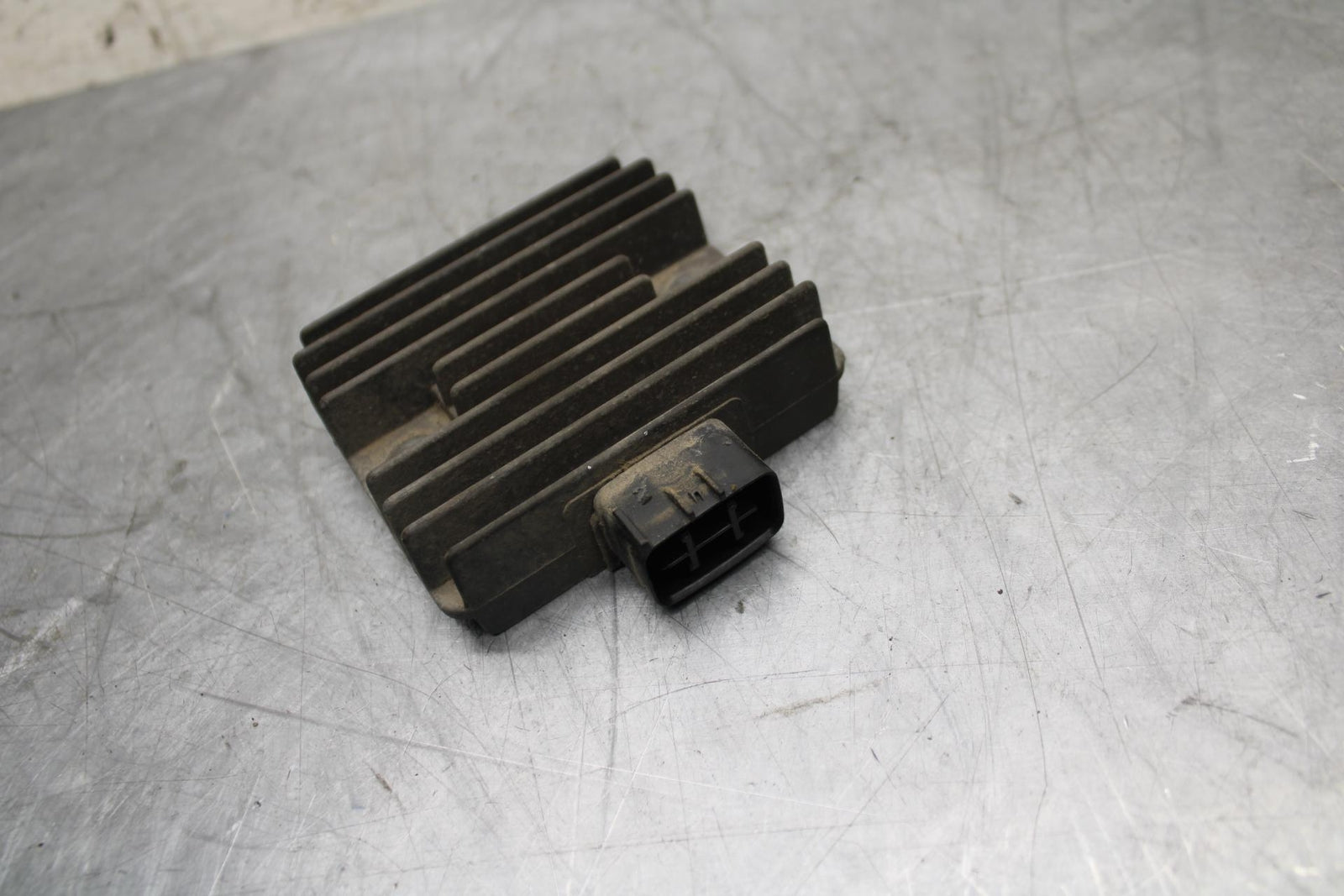 11-14 KAWASAKI VERSYS 650 LE 650C RECTIFIER VOLTAGE REGULATOR BB498