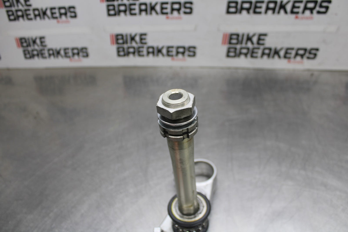 08-16 YAMAHA YZF R6 FRONT FORKS CLAMP LOWER TRIPLE TREE STEM BB929
