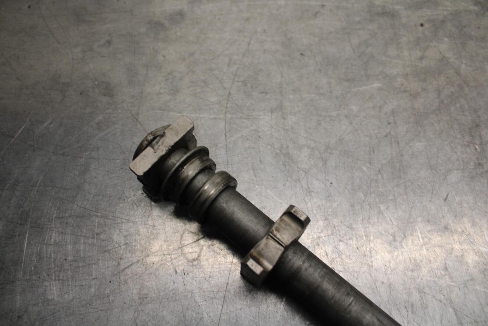 06-07 HONDA CBR1000RR REAR AXLE WHEEL RIM PIVOT BOLT AXEL 42301-MEL-000 BB99