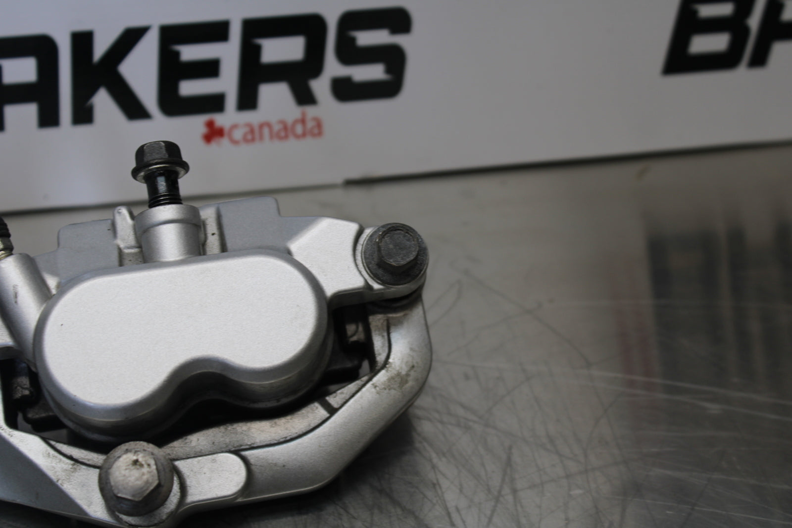 09 YAMAHA ROYAL STAR XVZ1300TF VENTURE RIGHT LEFT FRONT BRAKE CALIPER SET BB151
