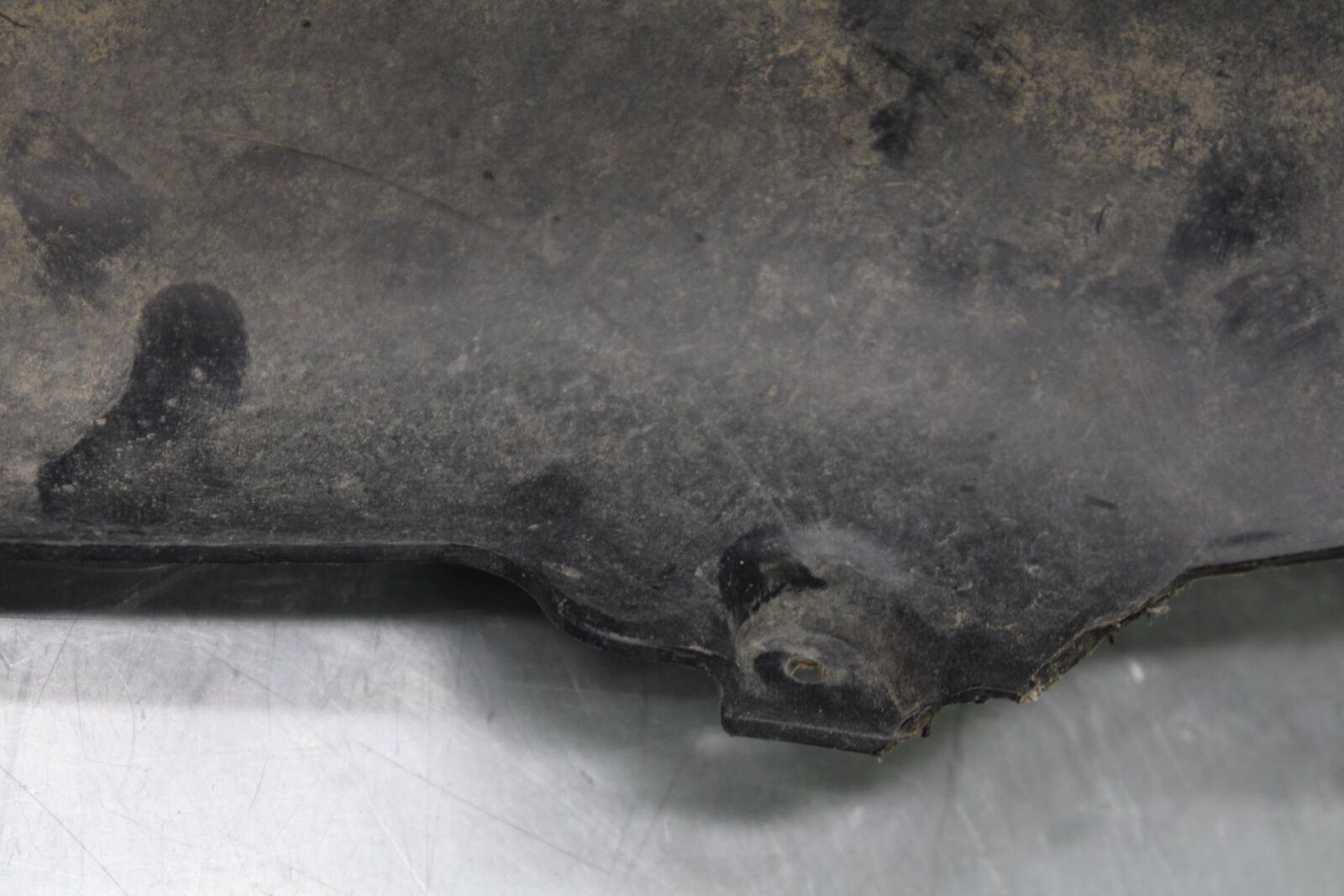 80-83 SUZUKI GS750E REAR BACK FENDER MUD GUARD BB82