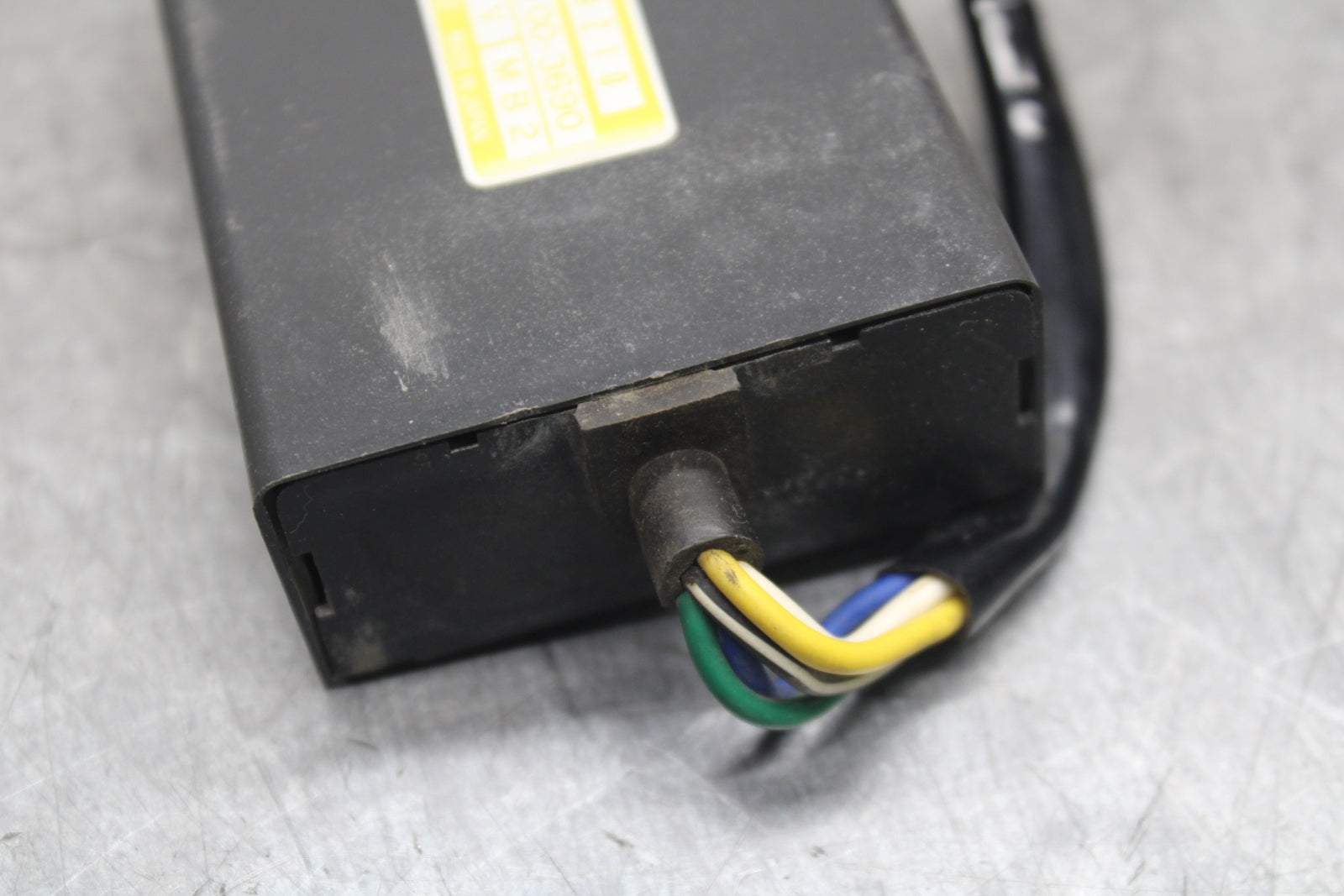 84 HONDA INTERCEPTOR 750 VF750F ECU COMPUTER UNIT BLACK BOX ECM CDI  BB108