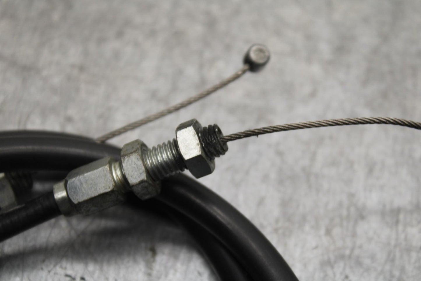 01 SUZUKI GSXR1000 THROTTLE CABLES LINES BB100 #B
