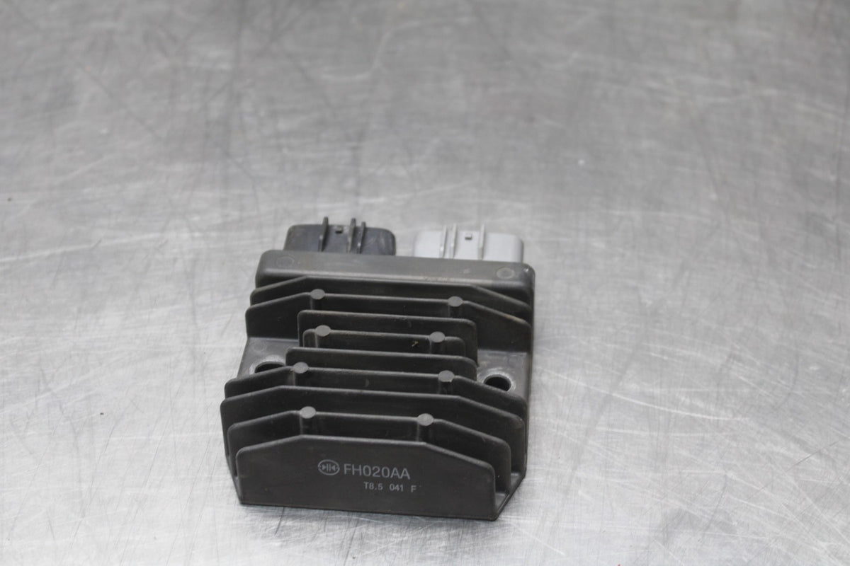 18 HONDA CB500F RECTIFIER VOLTAGE REGULATOR BB861