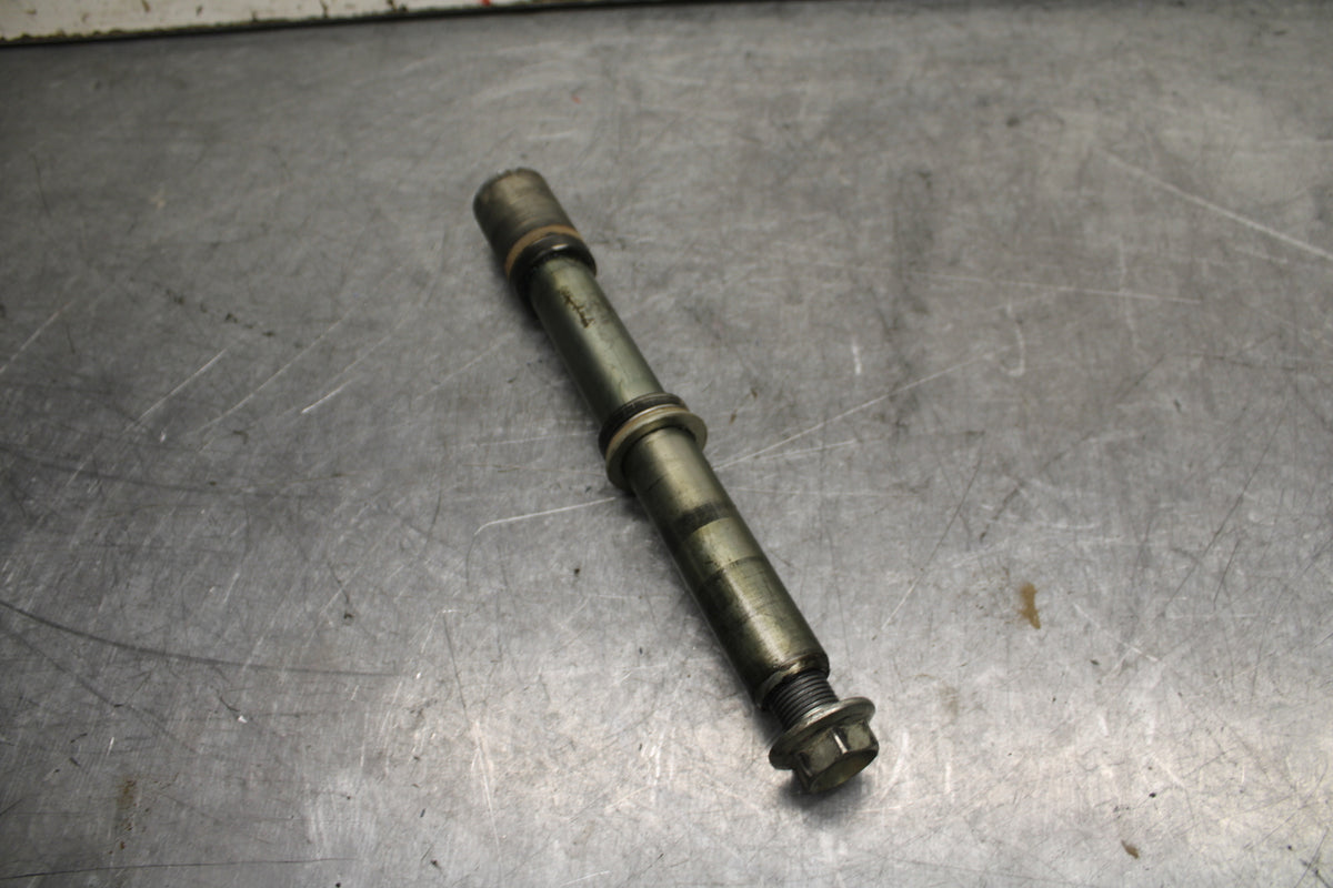 08-10 SUZUKI GSXR 600 FRONT WHEEL RIM AXLE PIVOT BOLT  BB721