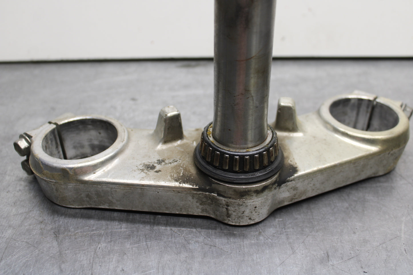 93-94 KAWASAKI NINJA ZX7R FRONT FORKS CLAMP LOWER TRIPLE TREE STEM BB124