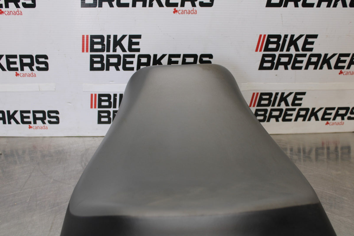 09 KAWASAKI CONCOURS 14 ZG1400B FRONT REAR SEAT SADDLE BB875