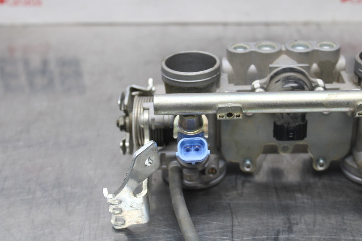 15 SUZUKI GW250F MAIN FUEL INJECTORS / THROTTLE BODIES BB789