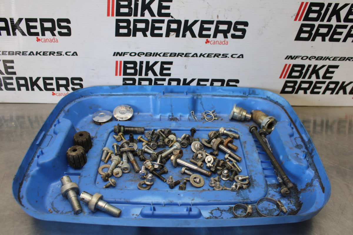 03-08 HONDA VTX1300C MOUNTING BOLTS HARDWARE SCREWS BB868