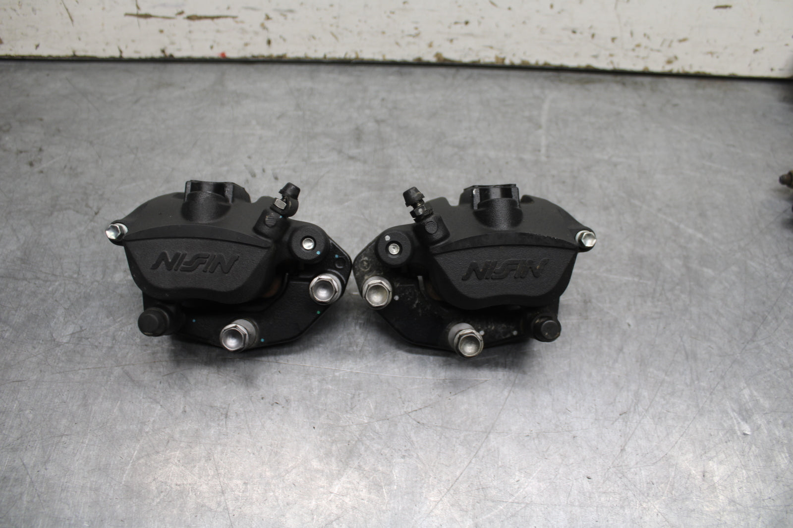 18-24 KAWASAKI NINJA 650 RIGHT LEFT FRONT BRAKE CALIPER SET PAIR CALIPERS BB725