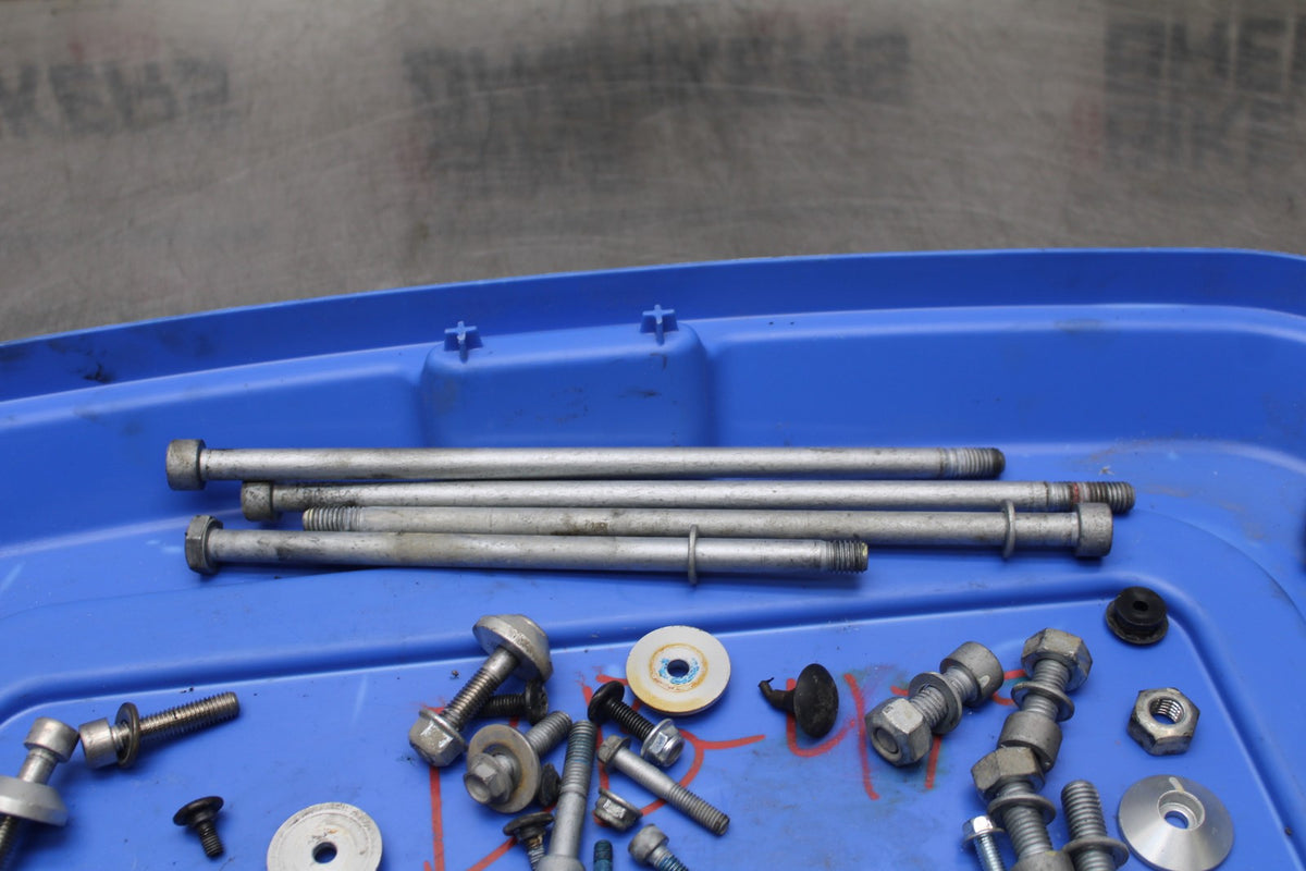 19 MOTO GUZZI V7 III BOLTS HARDWARE MOTOR SCREWS BB831