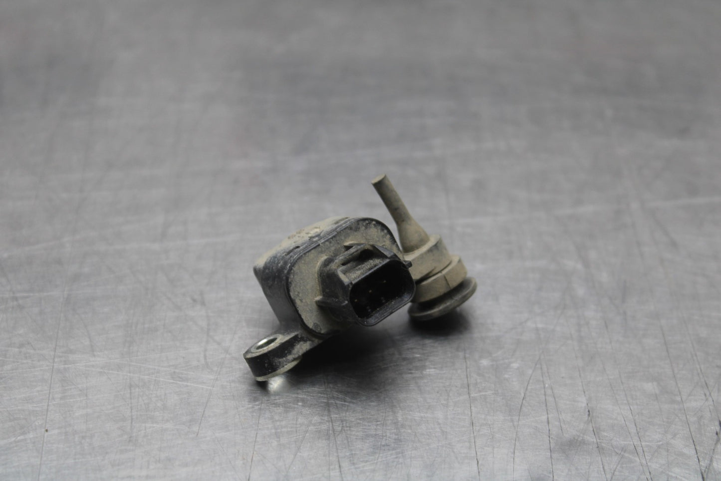 09-10 KAWASAKI ER-6N TIP OVER BANK ANGLE CRASH SENSOR SWITCH  BB205