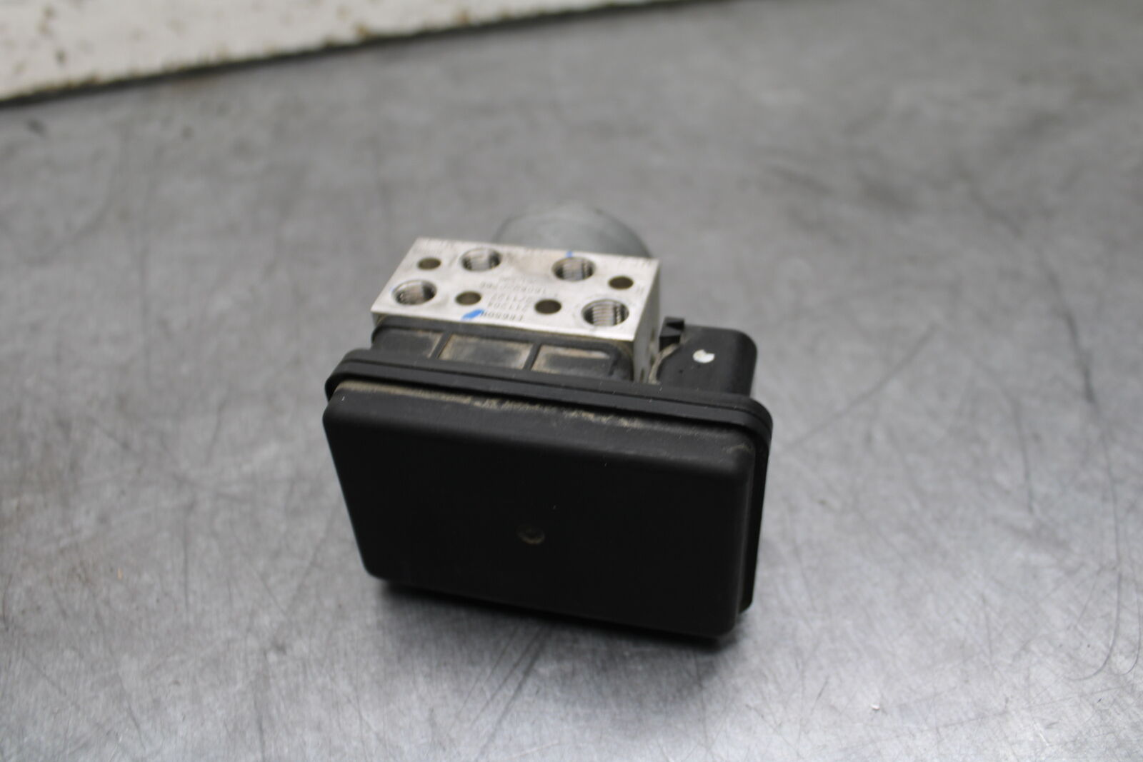 18-24 KAWASAKI NINJA 650 ABS PUMP UNIT MODULE BB725