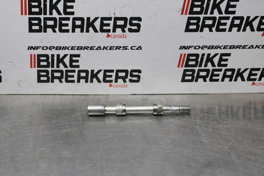 18 HONDA CB500F FRONT WHEEL RIM AXLE PIVOT BOLT BB861