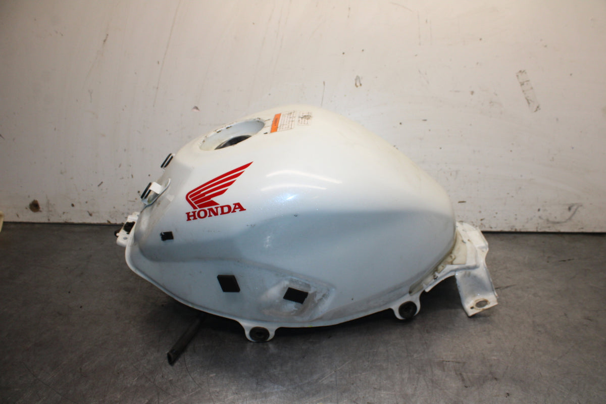 15-16 HONDA CB300F GAS TANK FUEL CELL PETROL RESERVOIR BB740