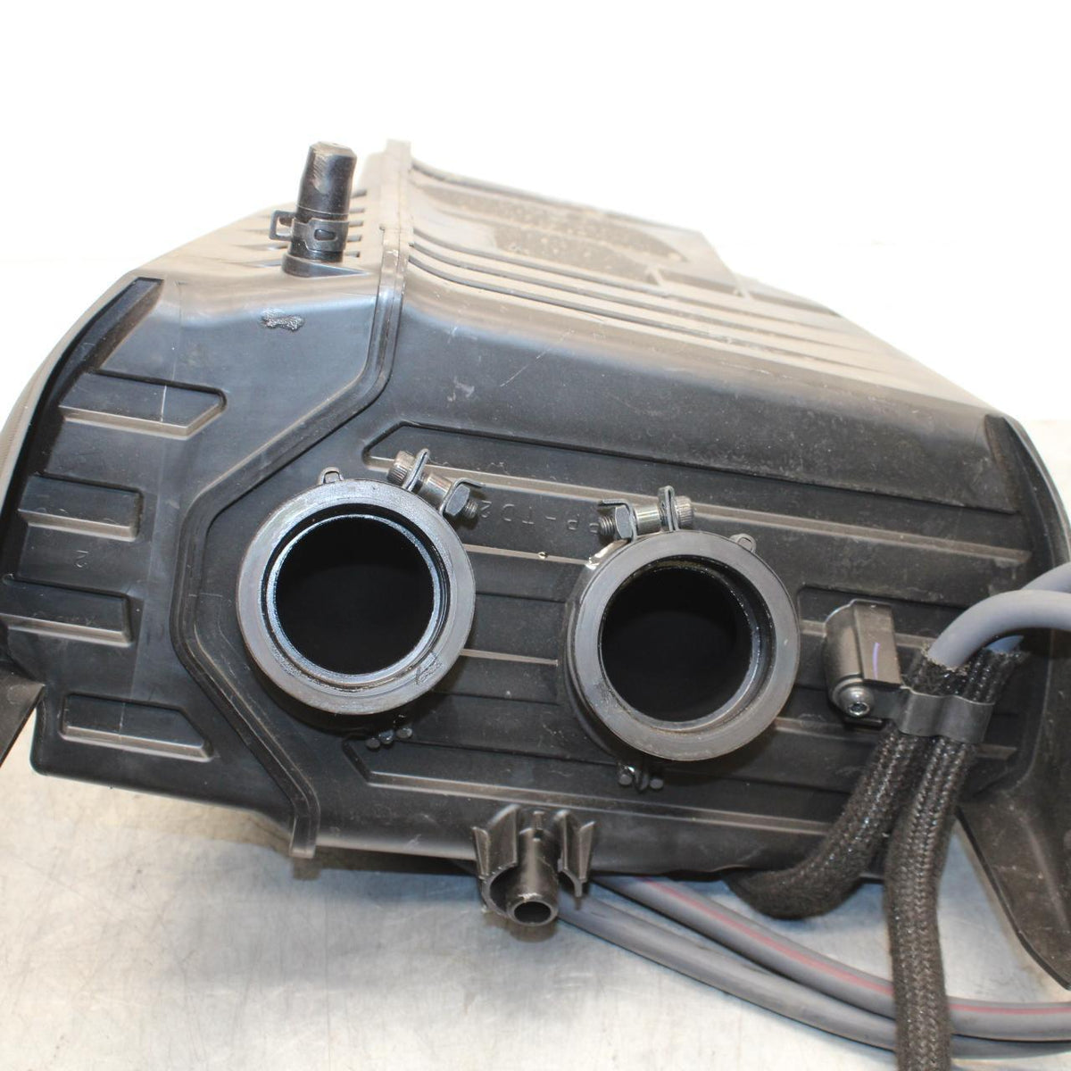 22-23 YAMAHA YZF R7 AIRBOX AIR INTAKE FILTER BOX BB583