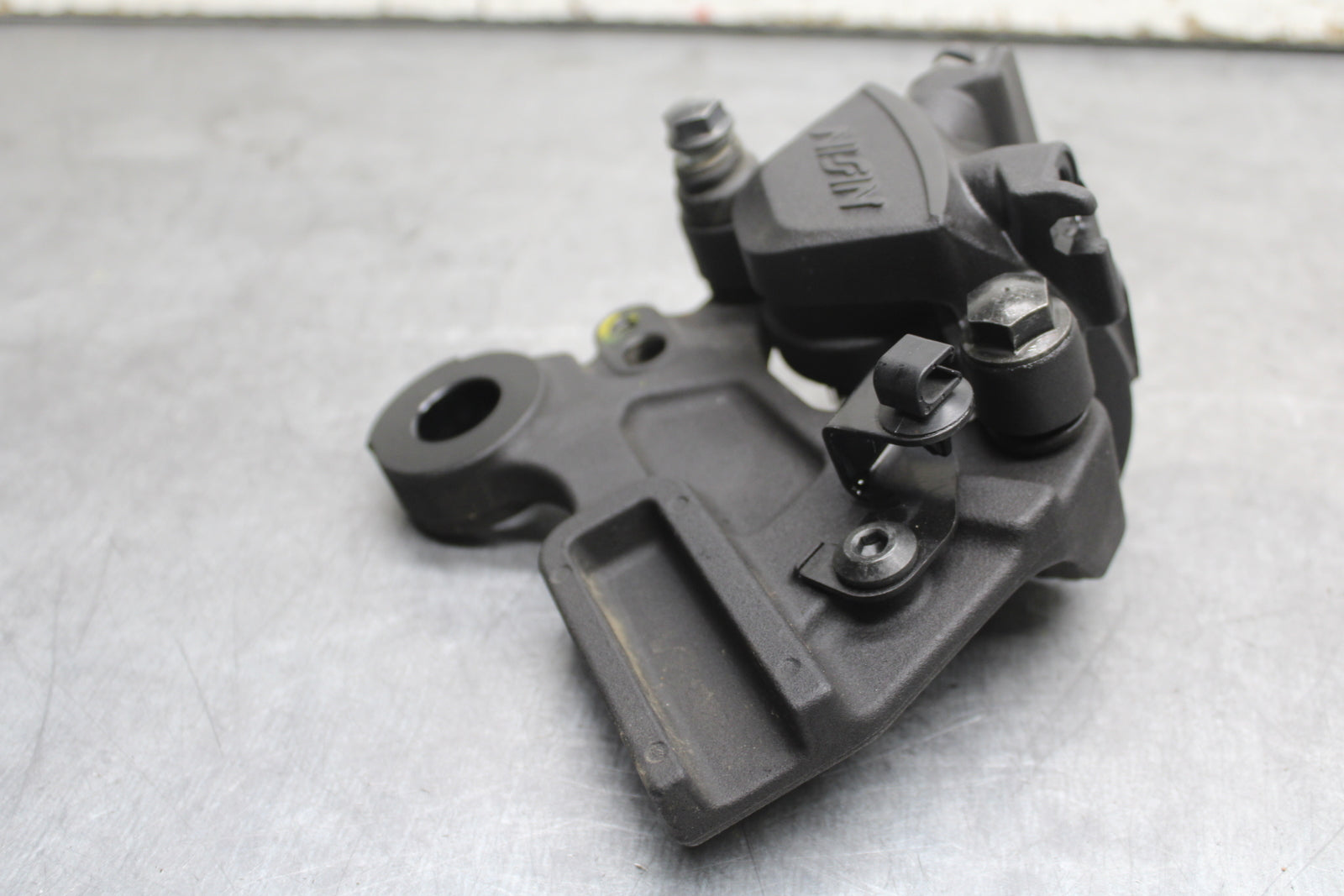 18-24 KAWASAKI NINJA 650 REAR BACK BRAKE CALIPER W MOUNT BRACKET BB725