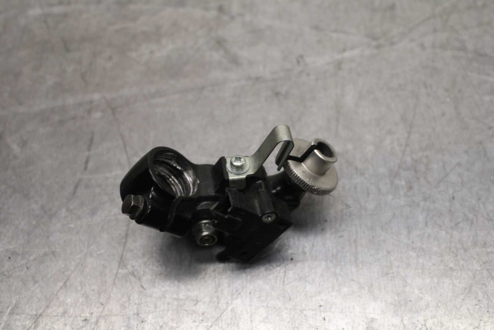 06-07 SUZUKI GSXR 600 CLUTCH LEVER PERCH MOUNT BRACKET BB737