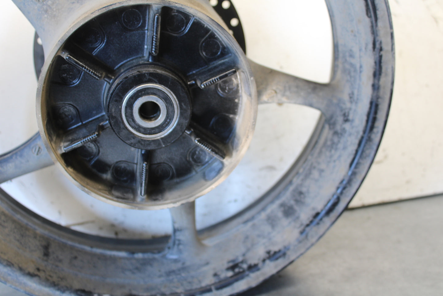 09-15 YAMAHA FZ6R REAR WHEEL BACK RIM BB686
