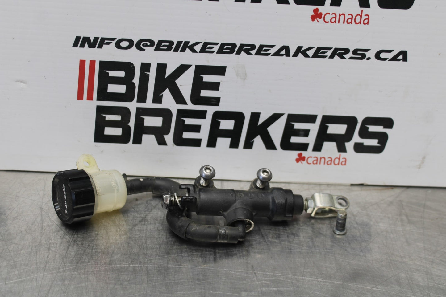 08 KAWASAKI NINJA ZX10R REAR BACK BRAKE MASTER CYLINDER W RESERVOIR BB201