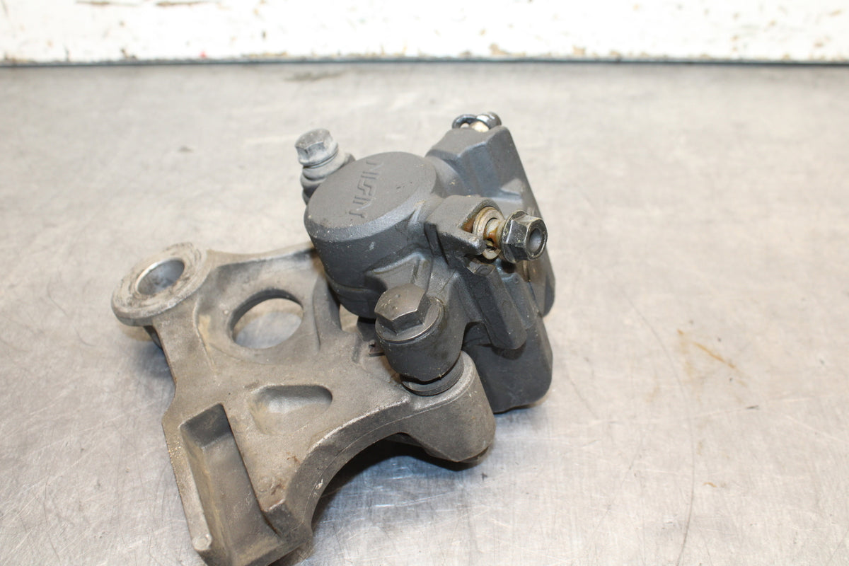 01-06 HONDA CBR600F4I REAR BACK BRAKE CALIPER W MOUNT BRACKET BB115