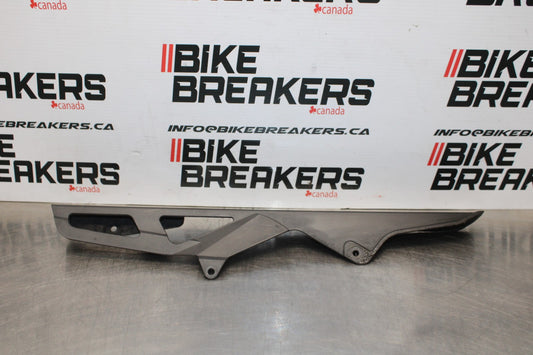 07 SUZUKI GSXR1000 REAR BACK DRIVE CHAIN GUARD COVER SHIELD BB770