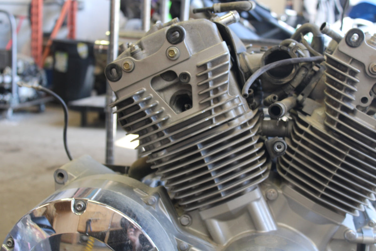 03-08 HONDA VTX1300C ENGINE MOTOR BB868