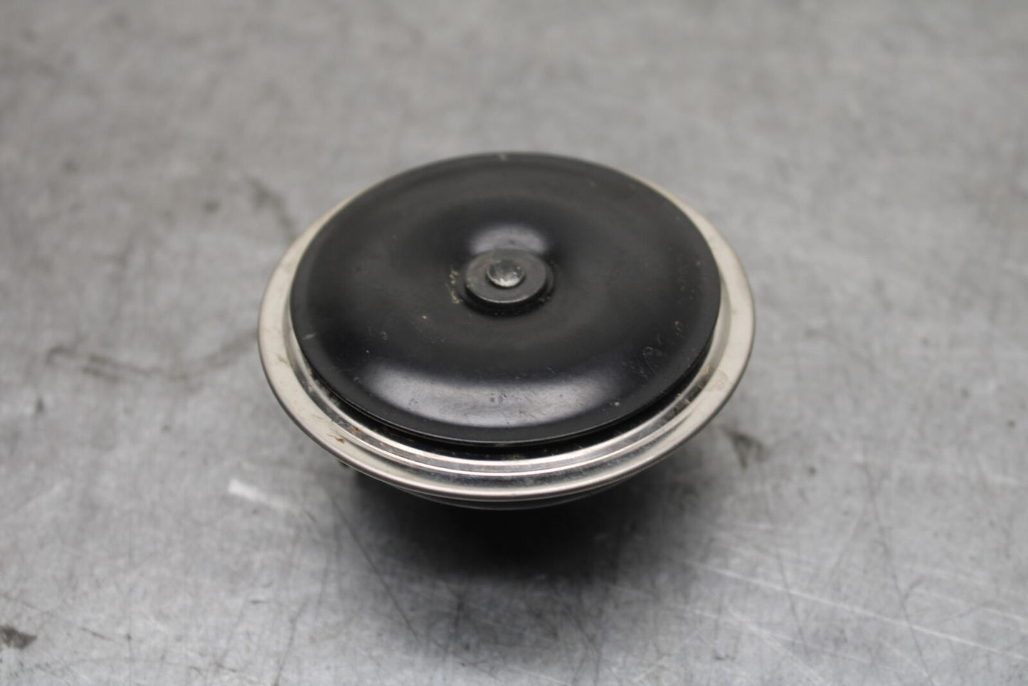 22-24 YAMAHA XSR900 HORN SIGNAL BB683