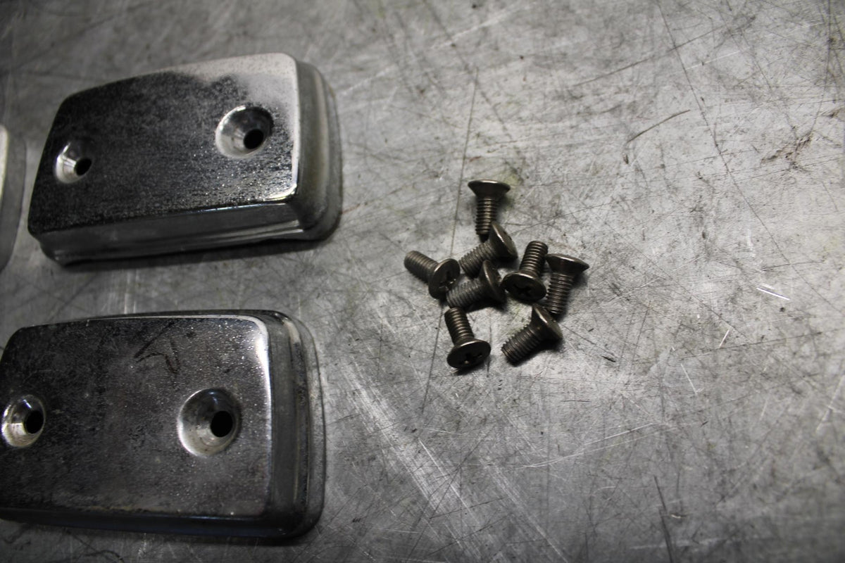 1982 Suzuki GS450L ENGINE CAM CAP COVER BB52