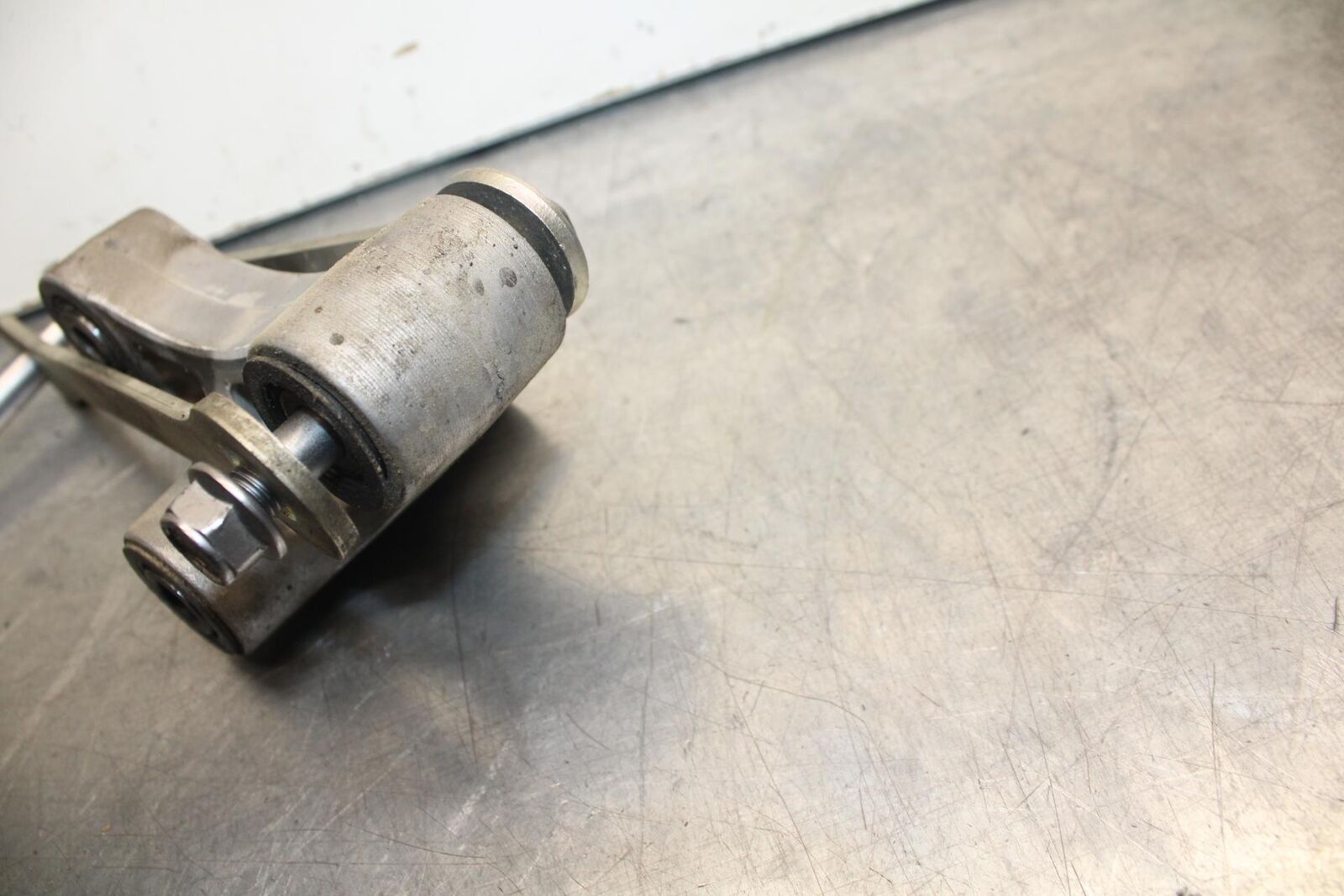 23 KAWASAKI NINJA ZX6R 636 REAR DOGBONE SHOCK LINKAGE LINK BB609
