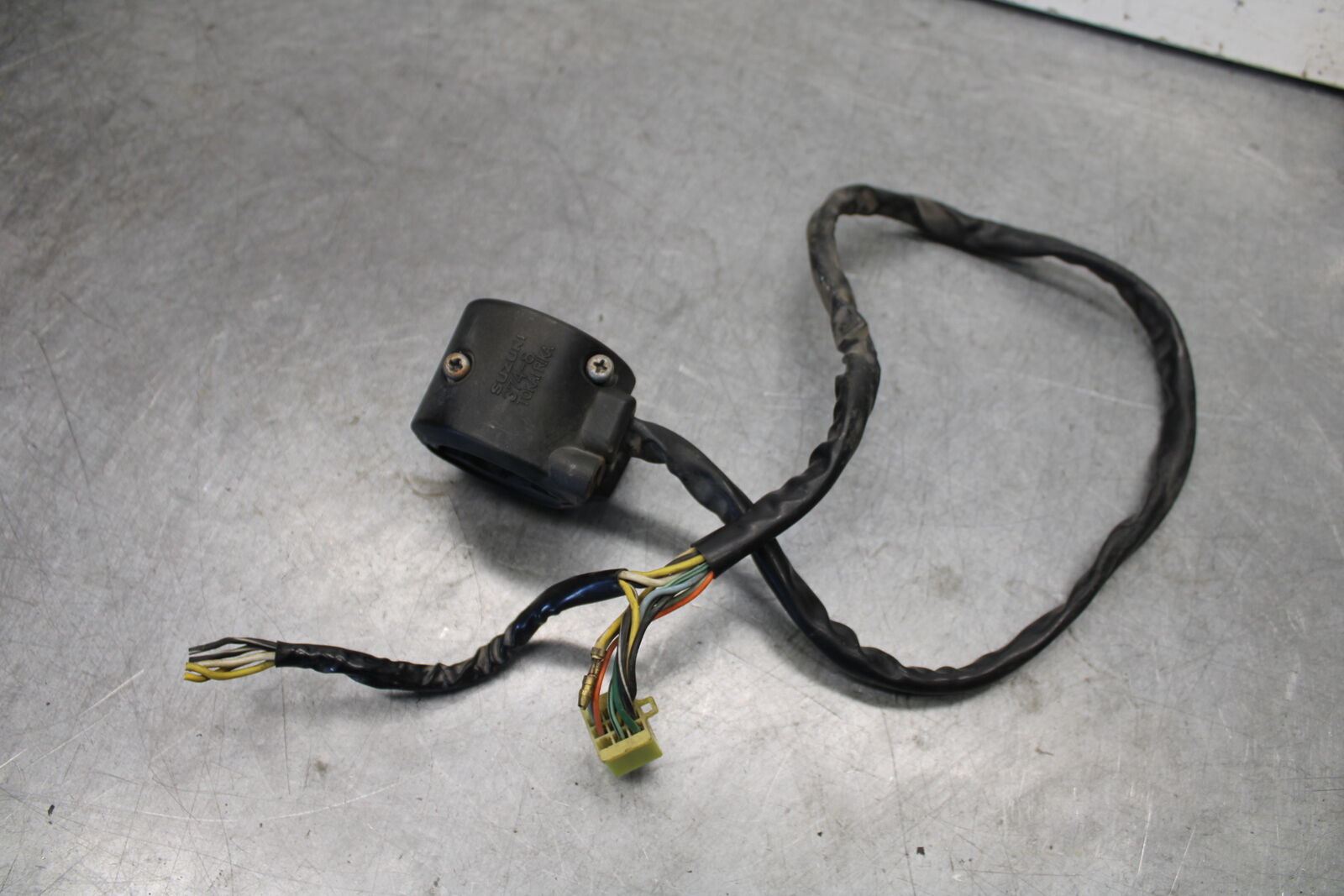 85-86 SUZUKI MADURA 1200 LEFT CLIP ON HANDLE HORN SIGNALS SWITCH SWITCHES  BB691