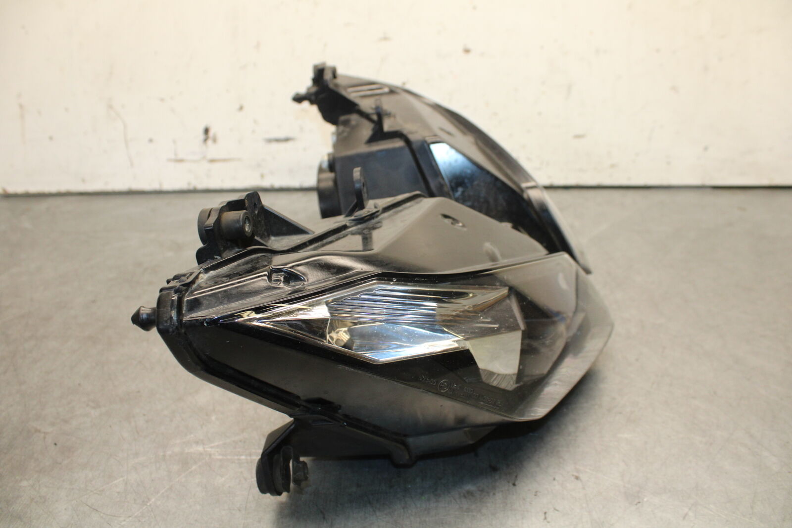 13-18 KAWASAKI NINJA ZX6R FRONT HEADLIGHT HEAD LIGHT LAMP 23007-0185 BB666