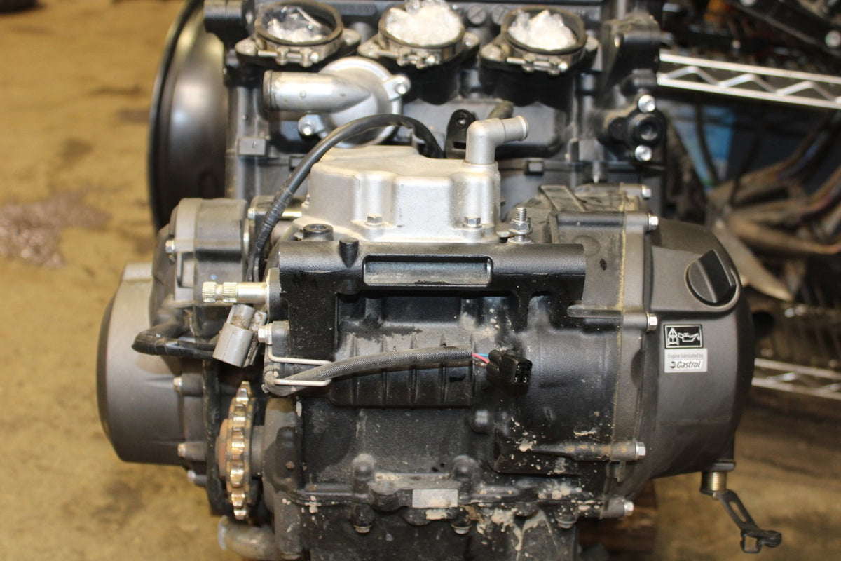 20 TRIUMPH STREET TRIPLE 765 15,358KM ENGINE MOTOR BB864