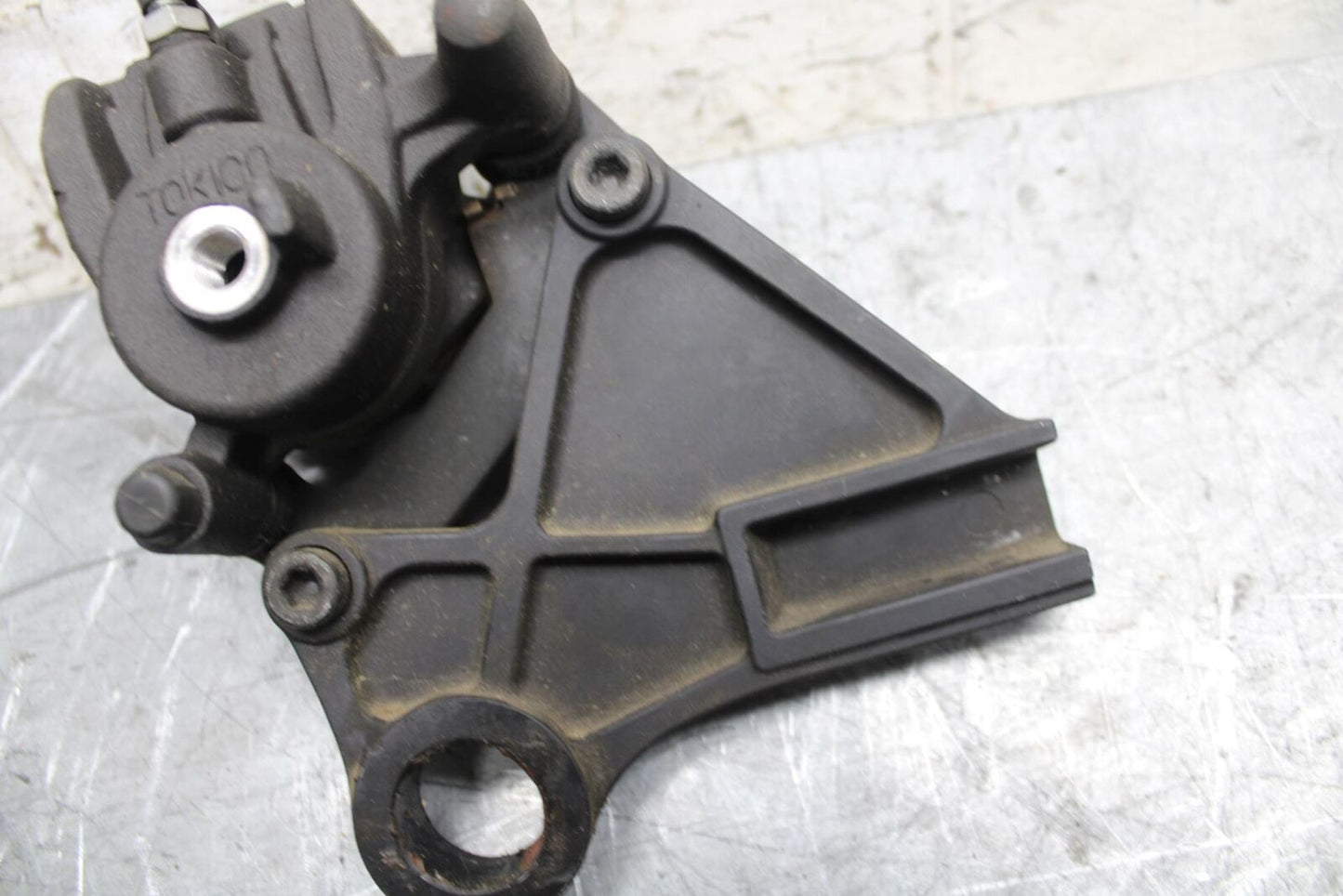 2009 Kawasaki Ninja ZX6R  REAR BACK BRAKE CALIPER W MOUNT BRACKET BB44