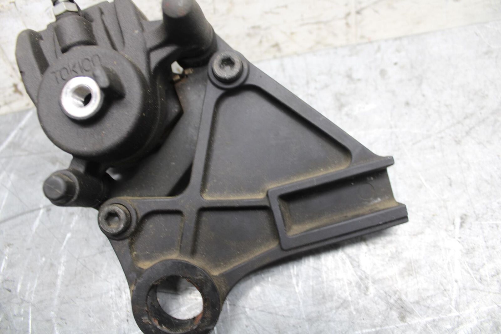 2009 Kawasaki Ninja ZX6R  REAR BACK BRAKE CALIPER W MOUNT BRACKET BB44