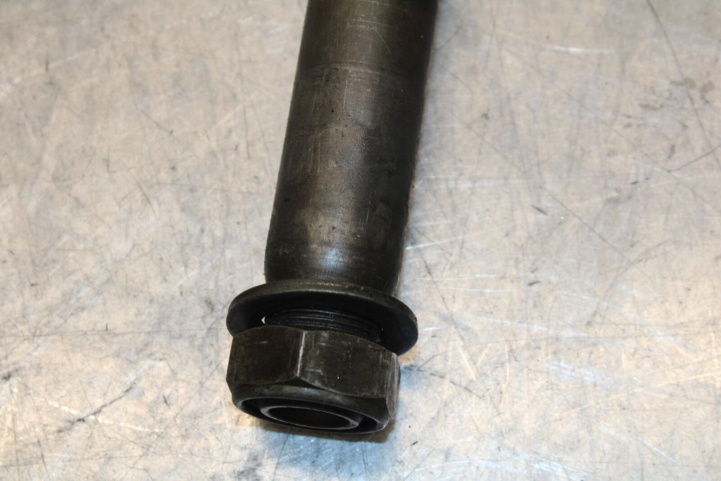 2001 Yamaha YZF R6 REAR AXLE BACK WHEEL RIM PIVOT BOLT AXEL 4XV-25381-00-00