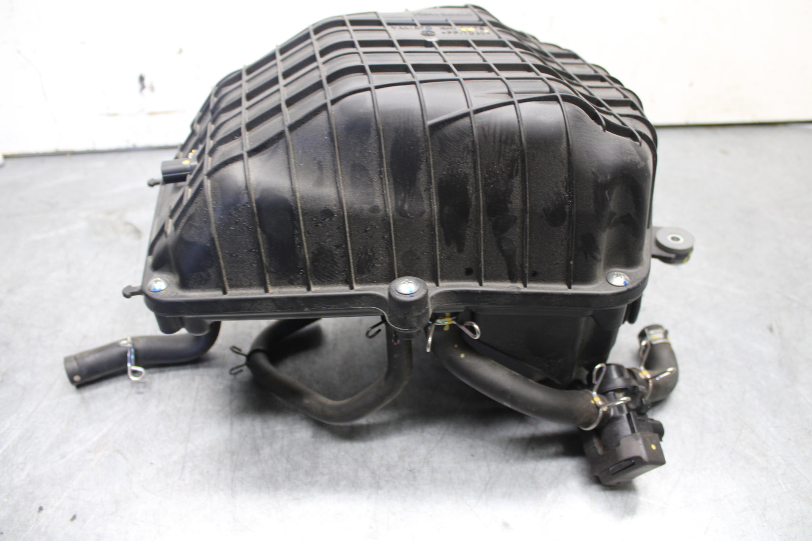 18-23 KAWASAKI NINJA 400 AIRBOX AIR INTAKE FILTER BOX BB660