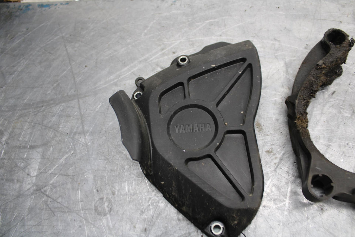 18 YAMAHA YZF R1  ENGINE SPROCKET COVER BB473