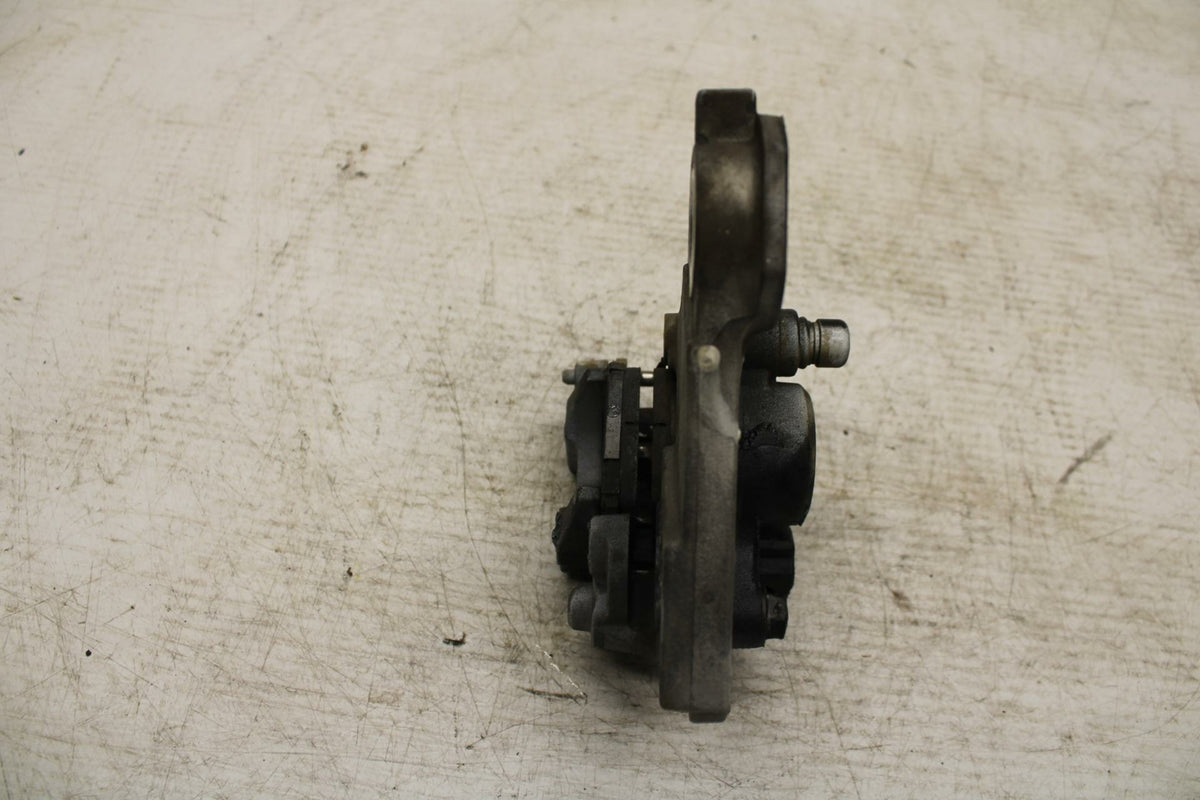 15 YAMAHA FZ09 REAR BACK BRAKE CALIPER W MOUNT BRACKET BB367