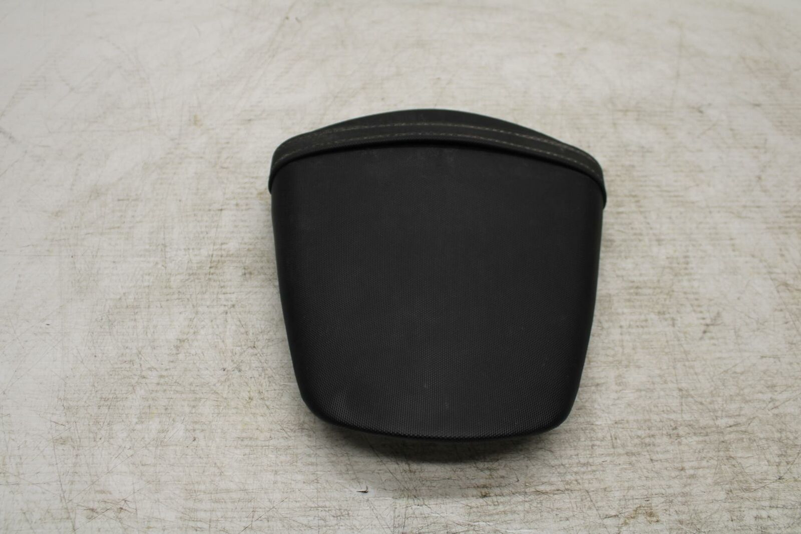 11-19 SUZUKI GSXR600 REAR BACK PASSENGER TANDEM SEAT PAD SADDLE PILLION BB371