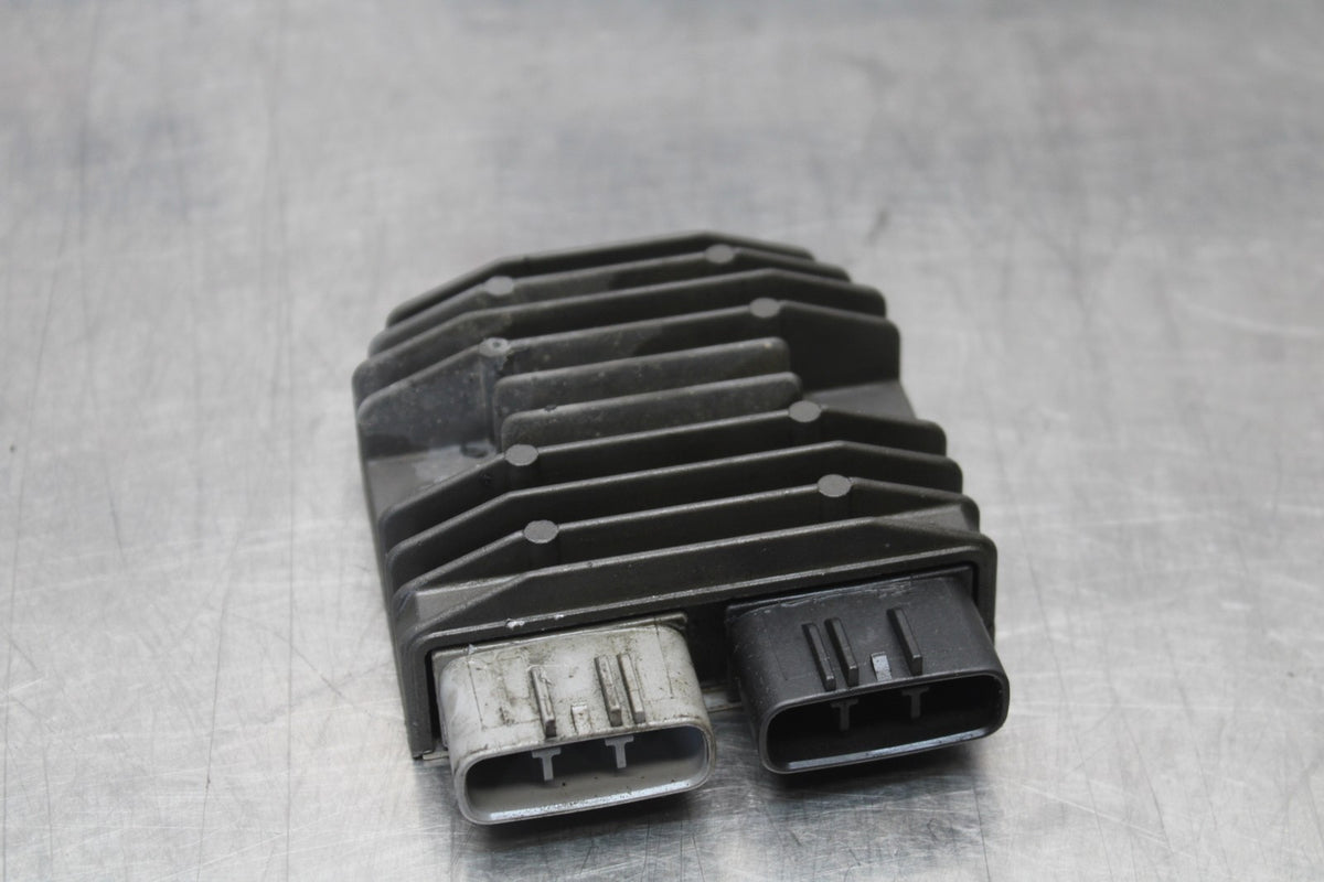 12-14 BMW S1000RR RECTIFIER VOLTAGE REGULATOR BB204